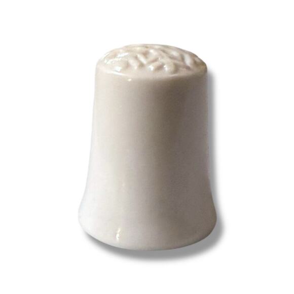 Vintage Jaeger Ceramic Thimble White Floral Print Bavaria Germany 1” - Picture 4 of 9